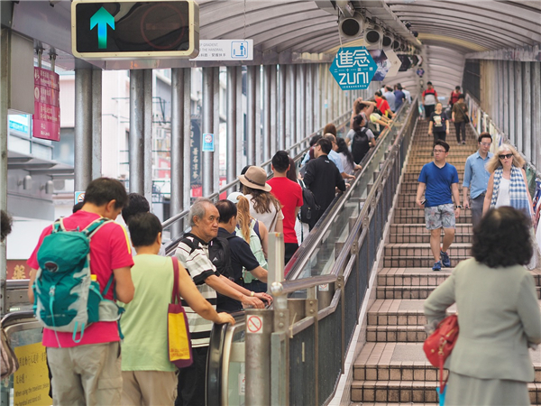 高才赴港子女“本地生”資格新規(guī)